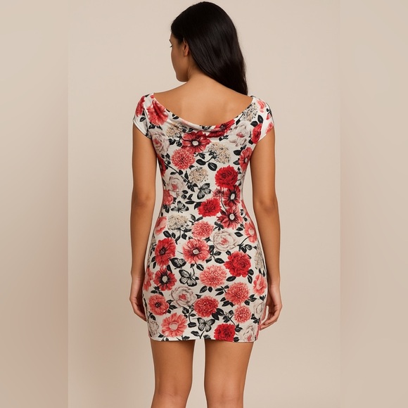 NWT Wild Child Mini Floral Dress M - Picture 2 of 11